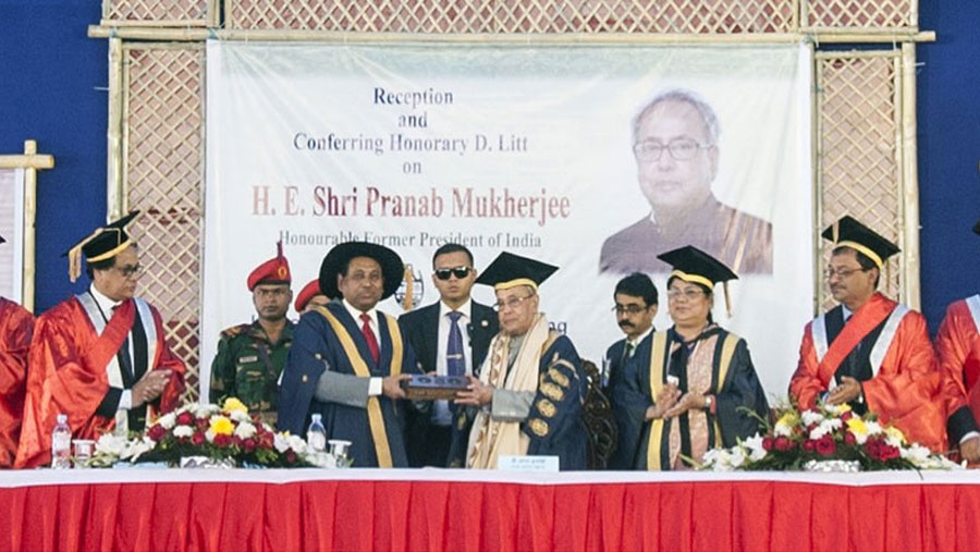CU honours Pranab with D Lit degree