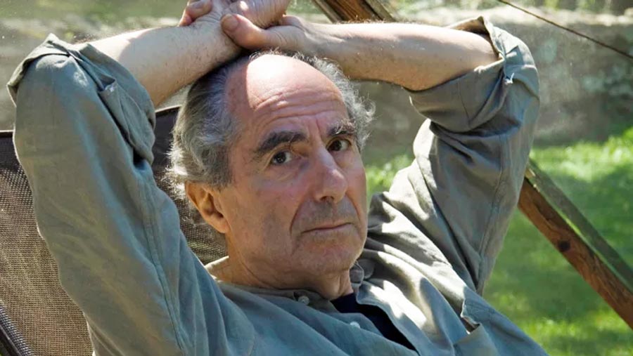 Author Philip Roth dies aged 85