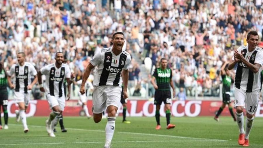 CR7 scores first Juve goals in win