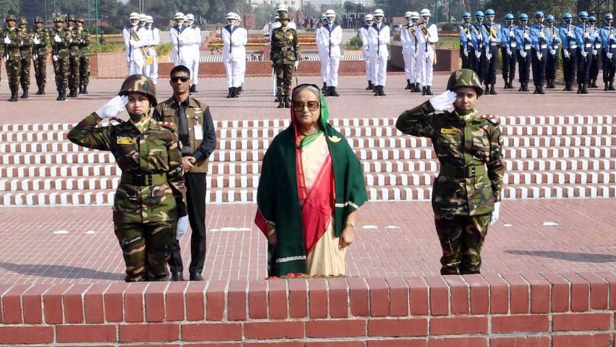 PM pays tribute to Liberation War martyrs