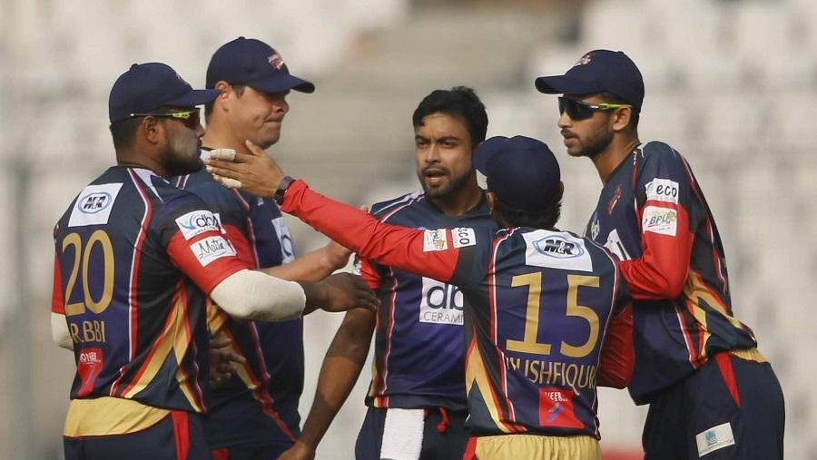 Chittagong beat Khulna in first BPL super over