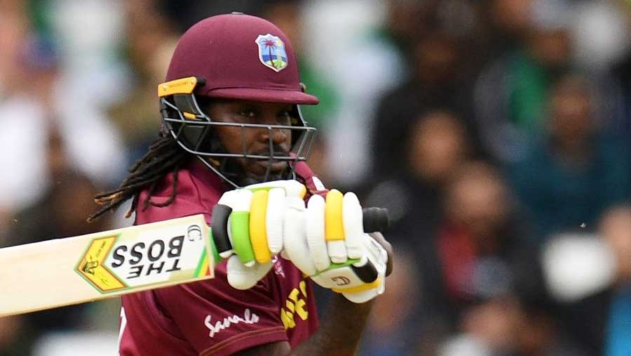 Gayle surpasses Lara