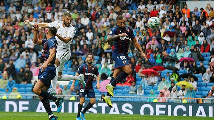 Hazard makes debut in Real win over Levante