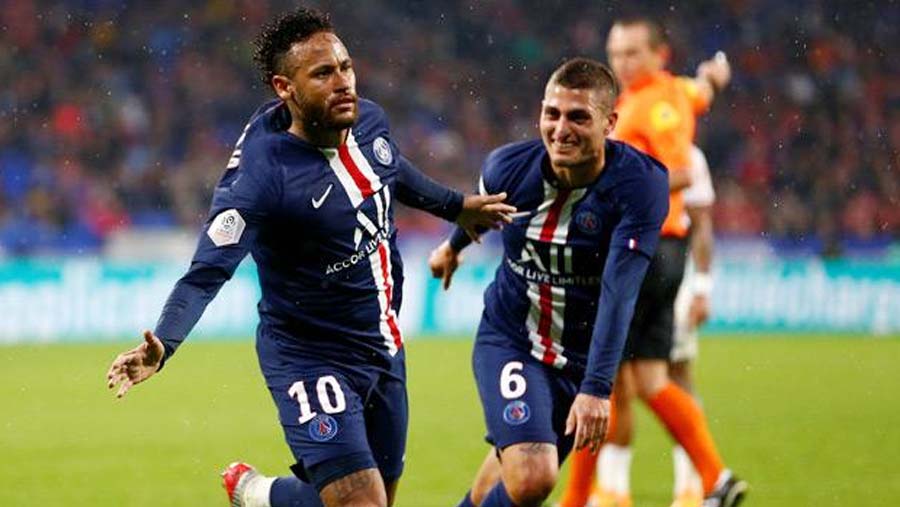 Neymar scores late as PSG beat Lyon in Ligue 1