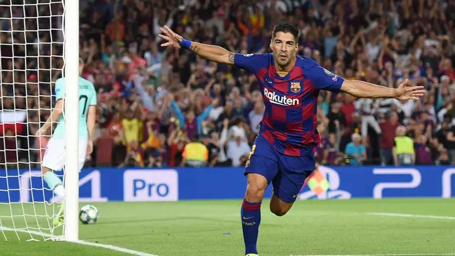 Suarez scores two to give Barca 2-1 comeback win over Inter