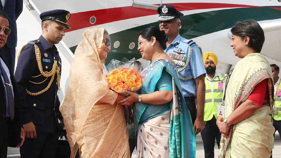 Red carpet rolled out as Bangladesh PM reaches New Delhi