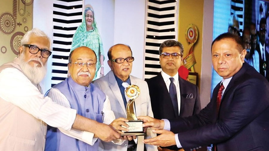 Ekramuzzaman, RAK receives CIP award