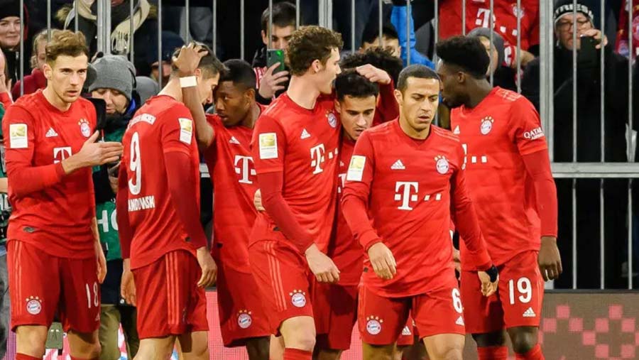 Bayern bounces back to rout Bremen 6-1