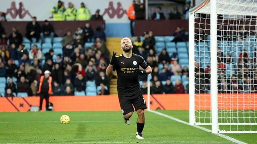 Aguero hits hat-trick as Man City thrash Villa