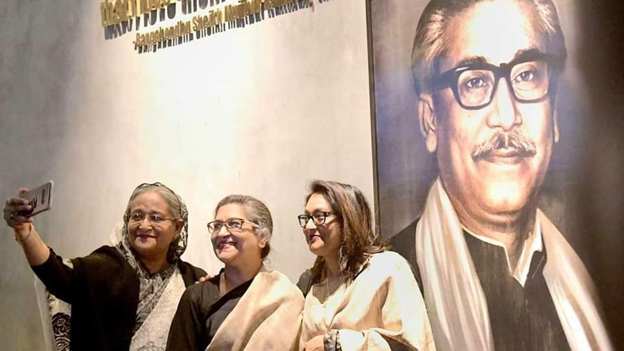 PM, Rehana visit exhibition on Bangabandhu at Shilpokala