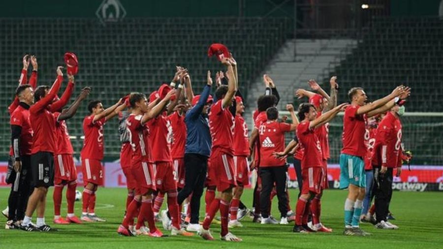 Bayern clinch eighth straight Bundesliga title