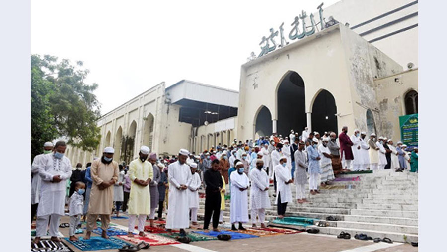 Main Eid jamaat held at Baitul Mukarram Mosque
