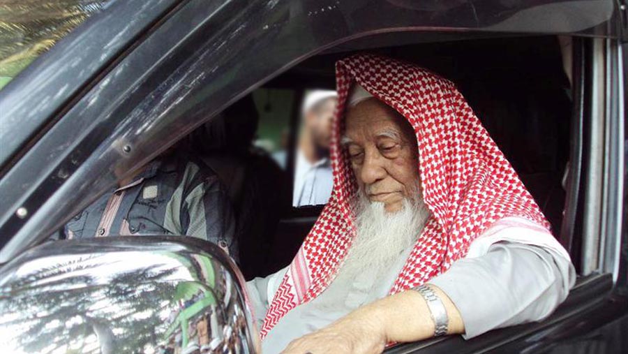 Hefazat chief Shah Ahmed Shafi passes away