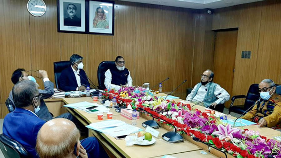 1st meeting of committee for making martyred-intellectuals’ list held