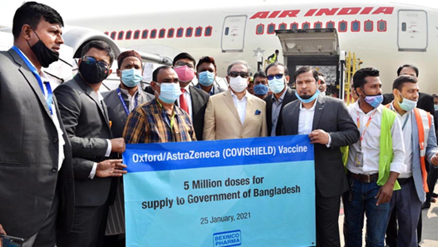 50 lakh Covid vaccines land in Dhaka