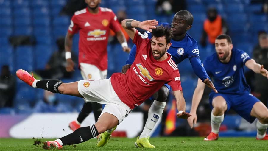 Chelsea frustrated in home stalemate with Man Utd