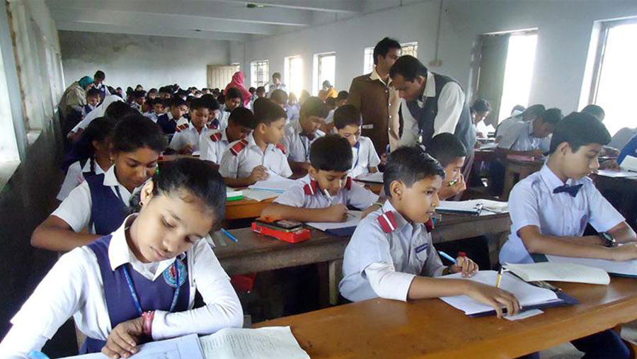 Closure of primary schools, kindergartens extended till May 22