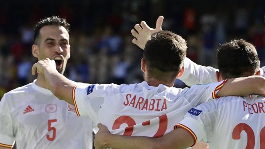 Spain thrash Slovakia, Sweden beat Poland to top group