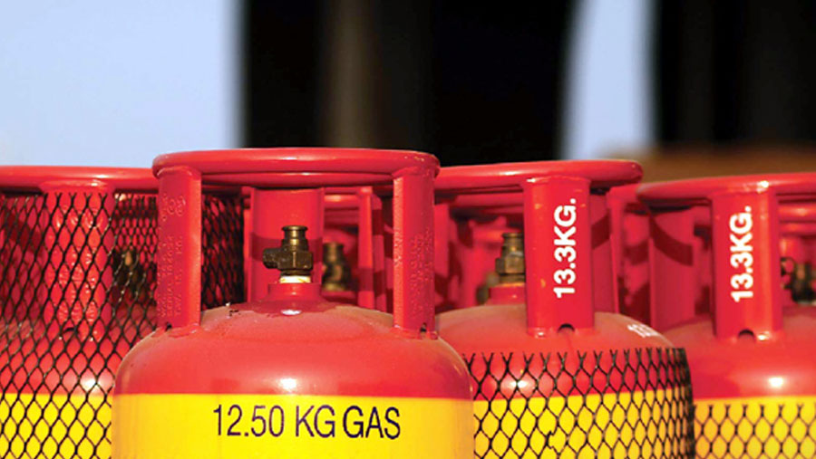 BERC cuts 12 kg LPG cylinder price by Tk 104