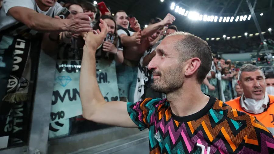 Chiellini says goodbye; Lazio make Europa