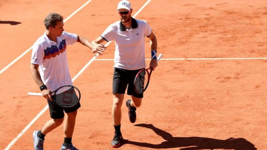 Salisbury & Murray progress at French Open
