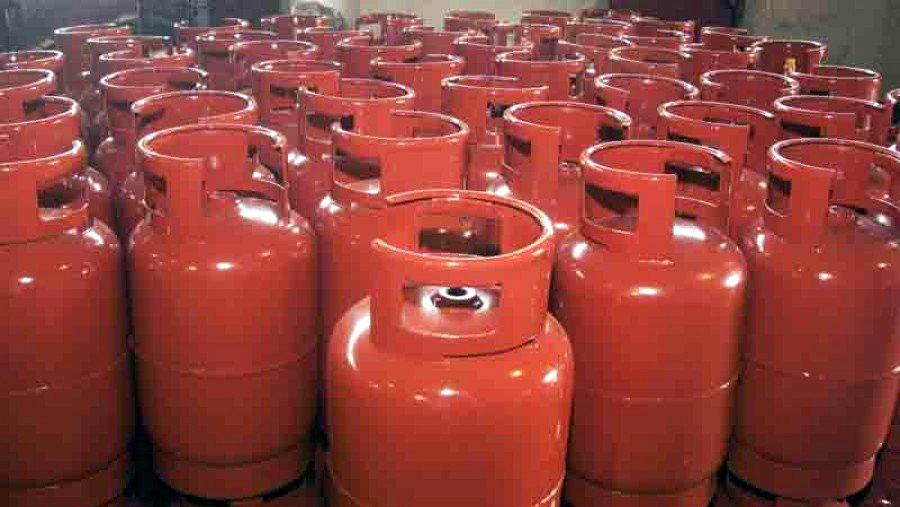 BERC lowers LPG price by Tk 35 per cylinder