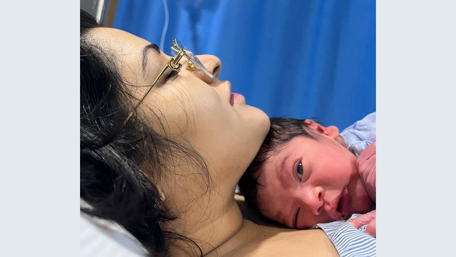 Pori Moni, Shariful Raz welcome baby boy