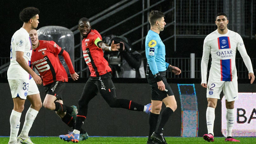 PSG slip to defeat at impressive Rennes