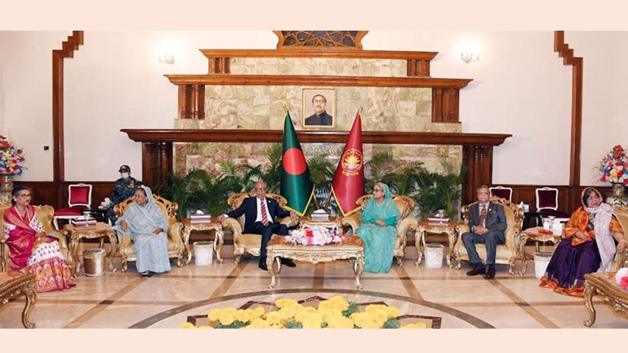 PM, President-elect meet President Hamid at Bangabhaban