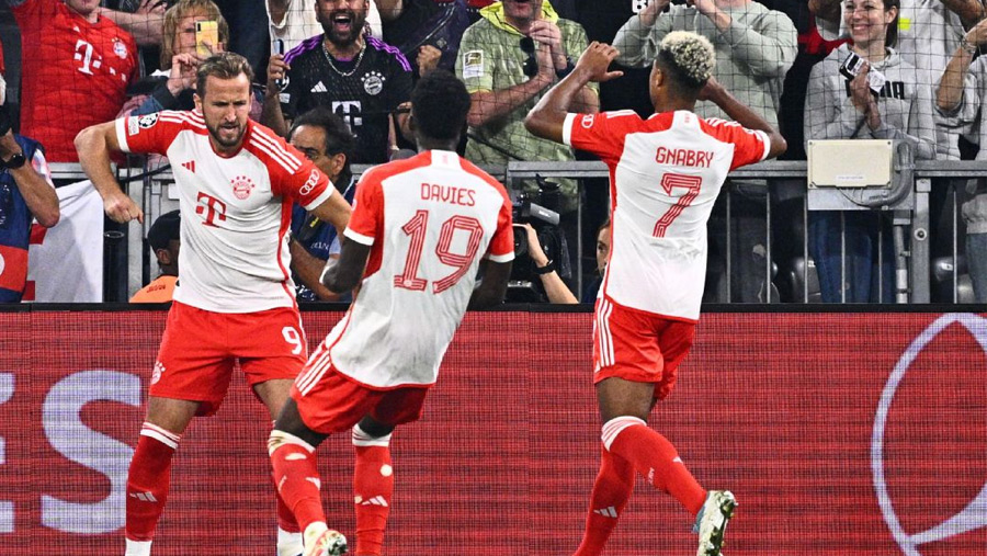 Kane on target for Bayern as Man Utd beaten again