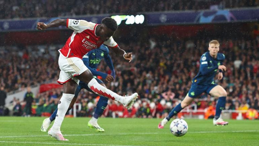 Arsenal thrash PSV in impressive UCL return