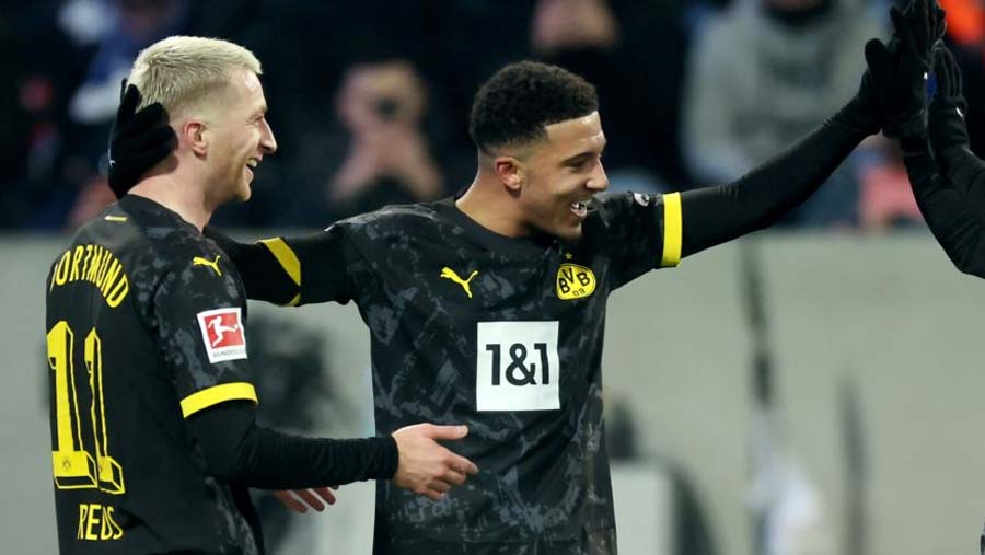 Sancho grabs assist on Dortmund return