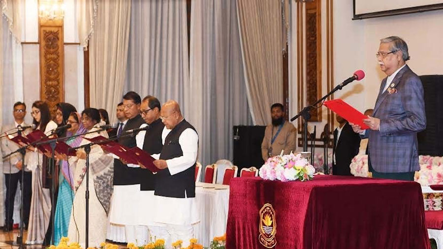 Seven state ministers sworn-in